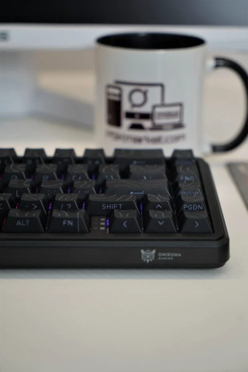 کیبورد گیمینگ مکانیکال ONIKUMA G67 RGB